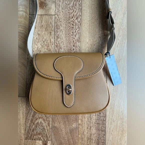 Dooney & Bourke Saddle 22 - Picture 5 of 9